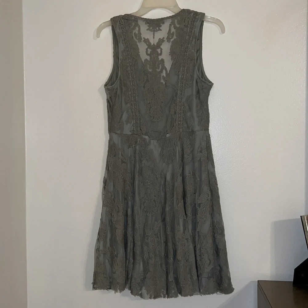 Wishlist dress - size small lace dress